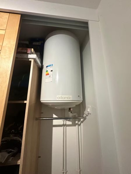 Ballon d’eau chaude installé